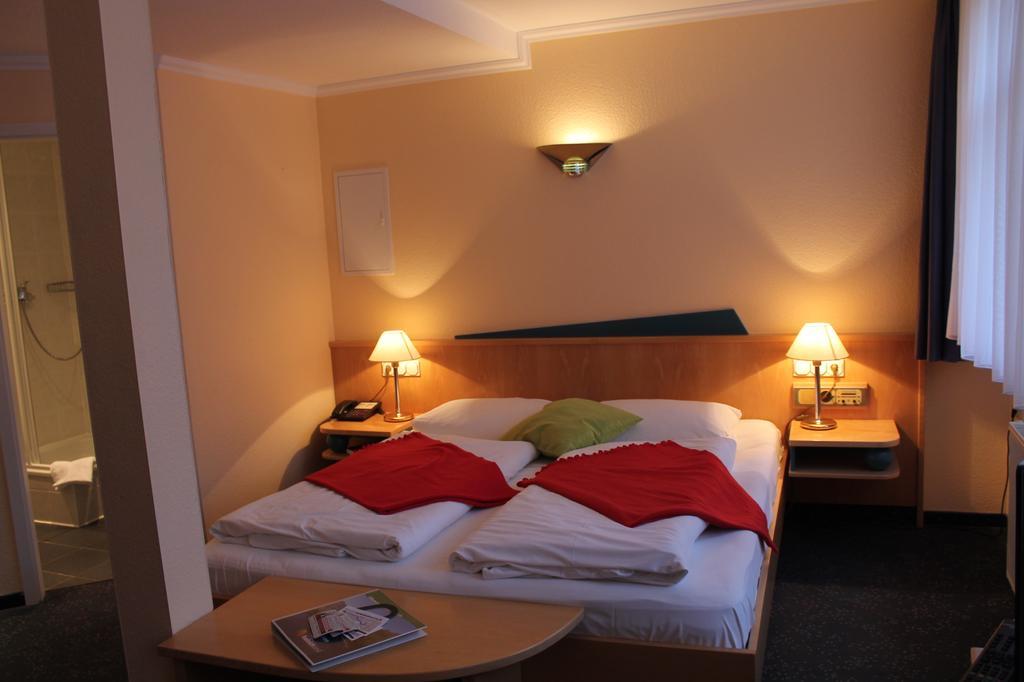Hotel An Der Stadtmauer Muehlhausen  Room photo